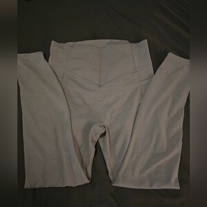 Halara NWT Ultrasculpt Tummy Control Butt Lifting & Cinching 7/8 Leggings